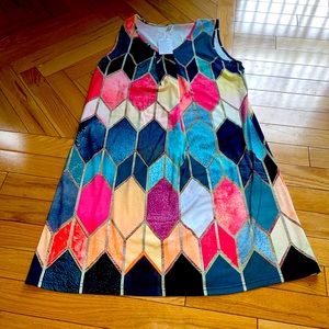 A Multi color sleeveless v neck dress